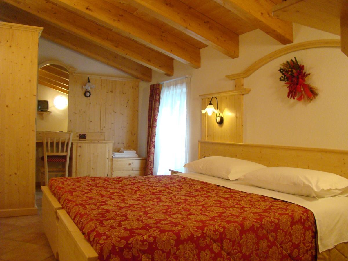 Hotel Pizzo Degli Uccelli Castello Tesino Zewnętrze zdjęcie